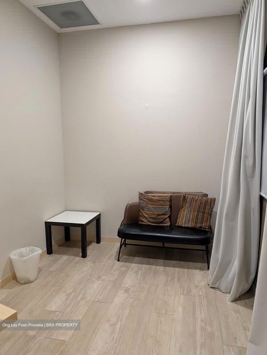 R66 Apartments (D8), Retail #631424391